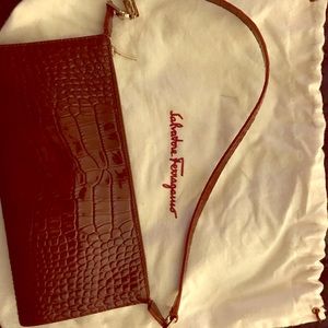 Salvatore Ferragamo crocodile purse - Burgundy